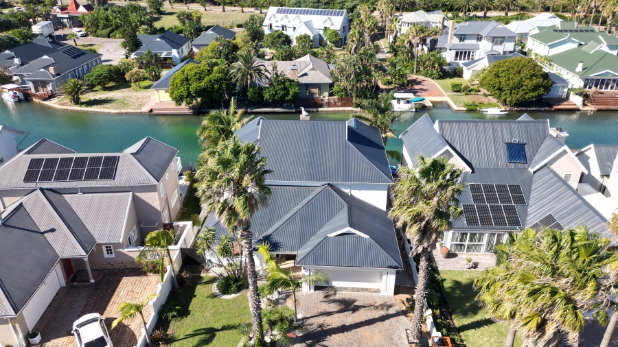 5 Bedroom Property for Sale in Marina Martinique Eastern Cape